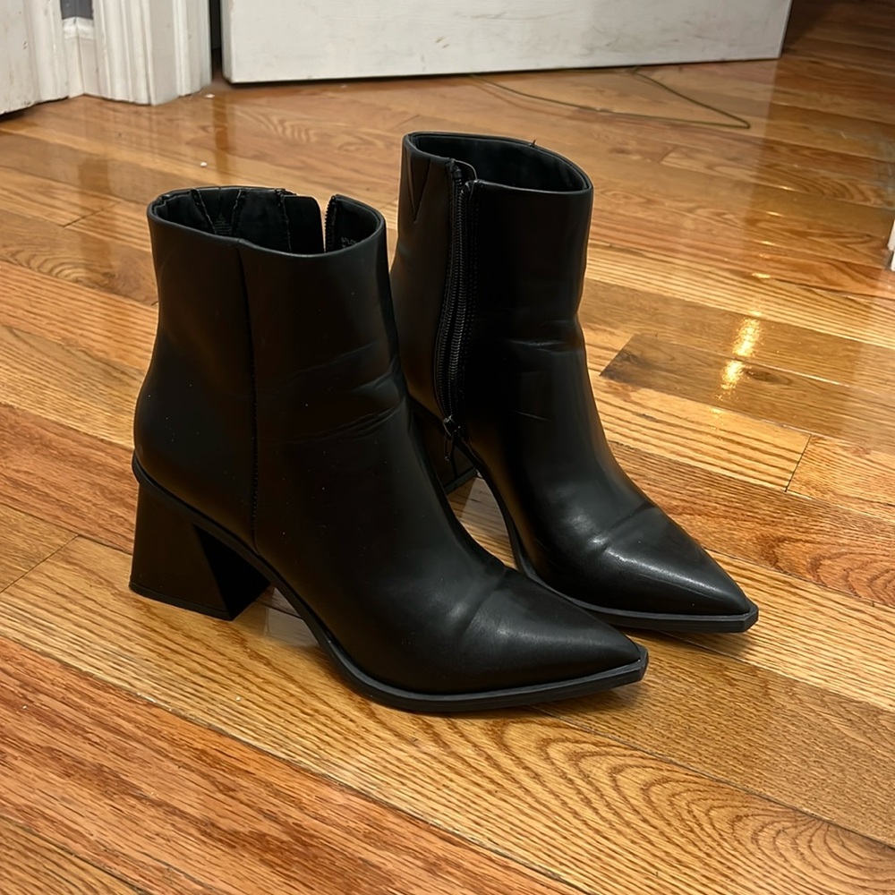 Nordstrom B.P ankle black boots size 7.5